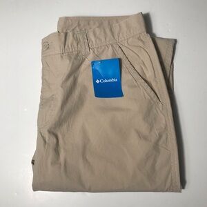 Columbia Men's Khaki Tan Chinos